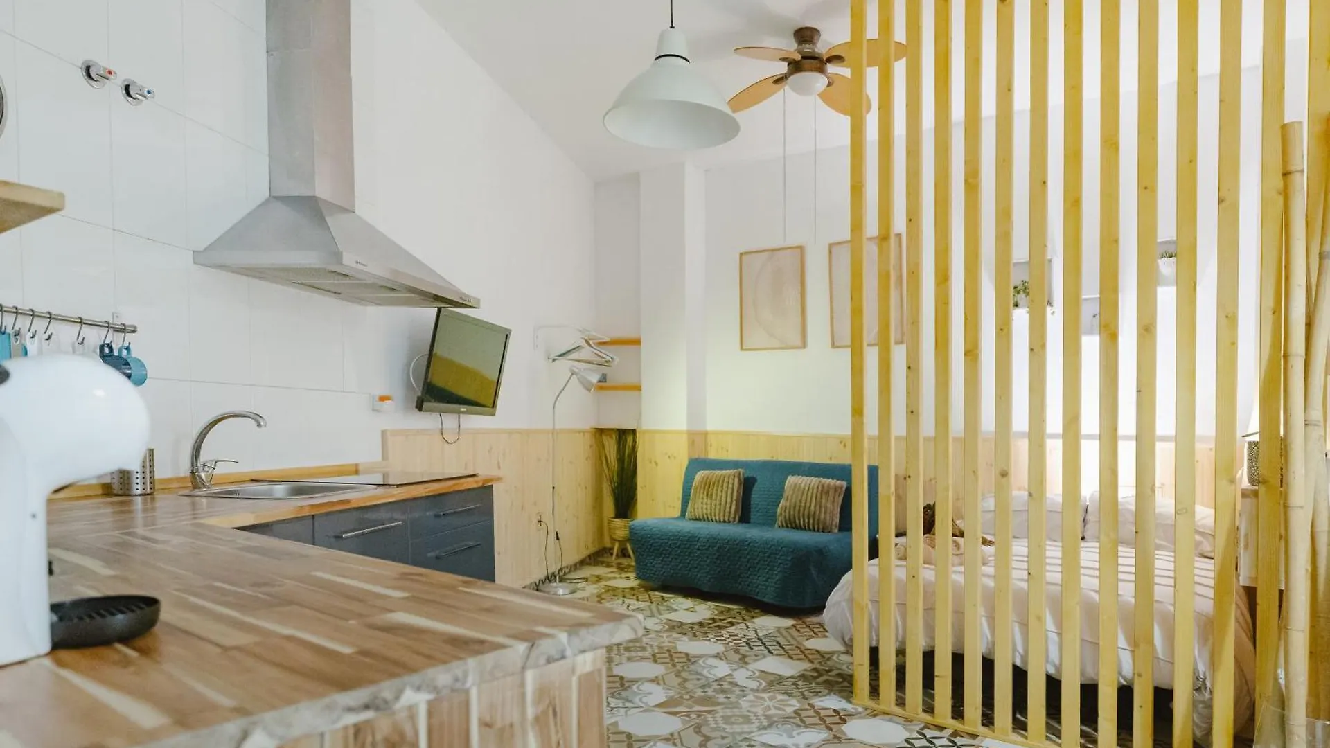 Letsmalaga - Lovely Studio In Malaga Centre 0*,